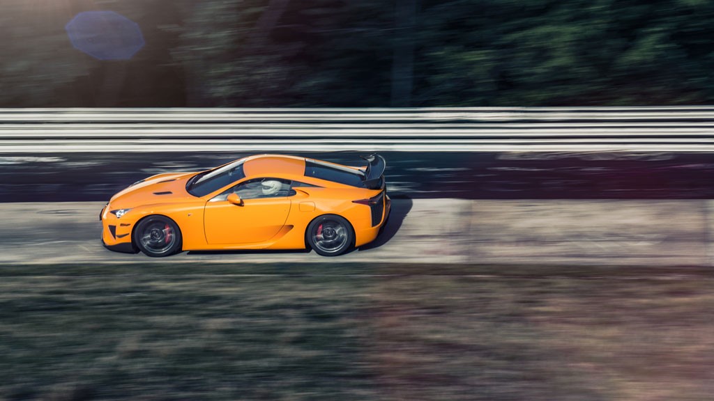 LEXUS LFA TIDSLINJE: NYE STANDARDER FOR JAPANSKE SUPERBILER