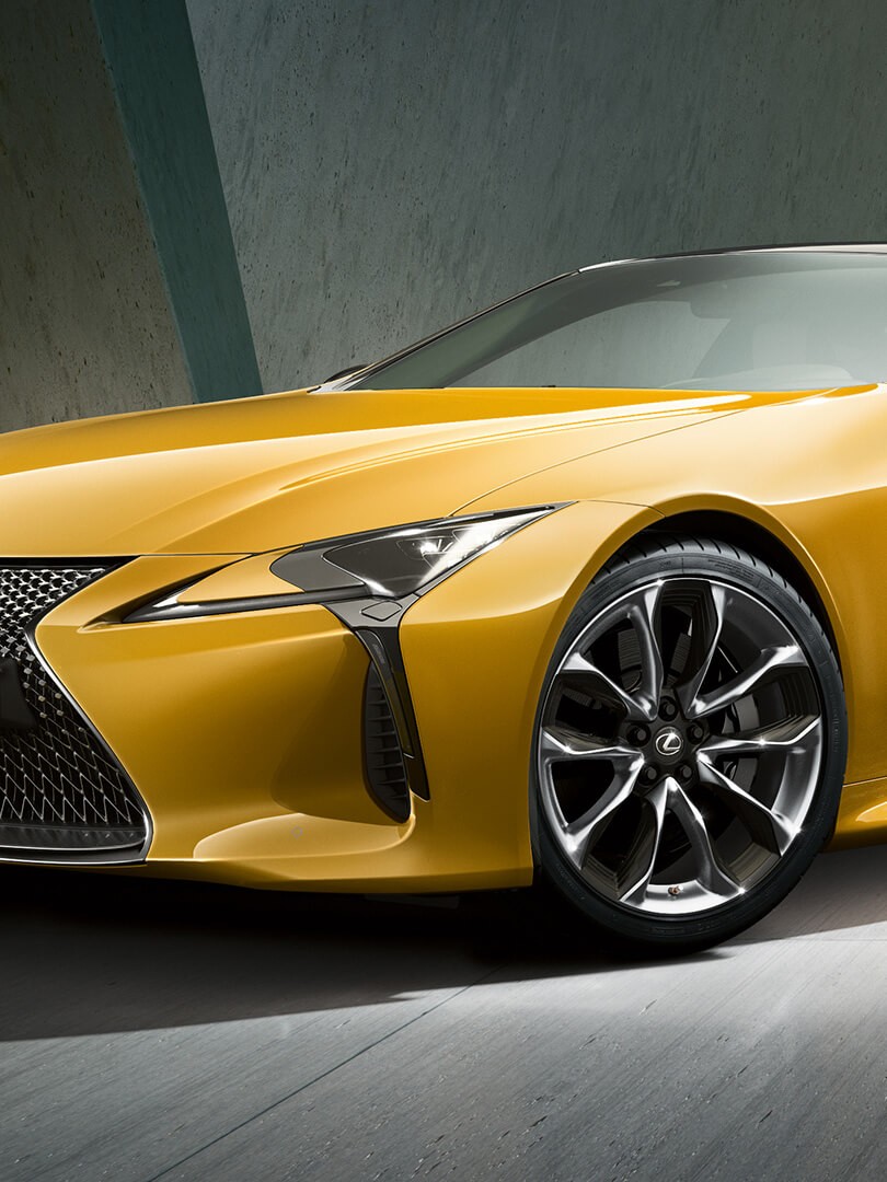 LEXUS LØFTER SLØRET FOR NY LC YELLOW EDITION