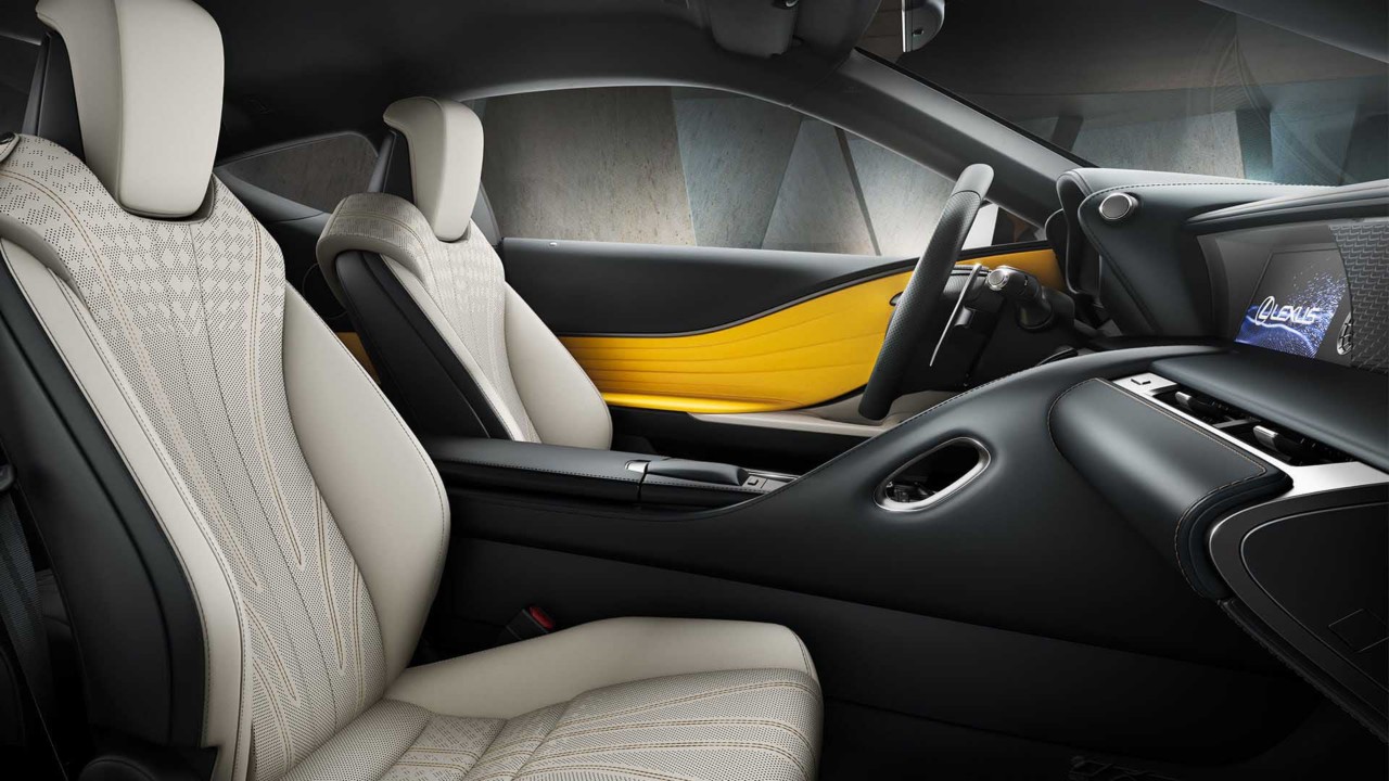 2018-lexus-lc-yellow-gallery-interior-004-1920x1080_tcm-3195-1449586