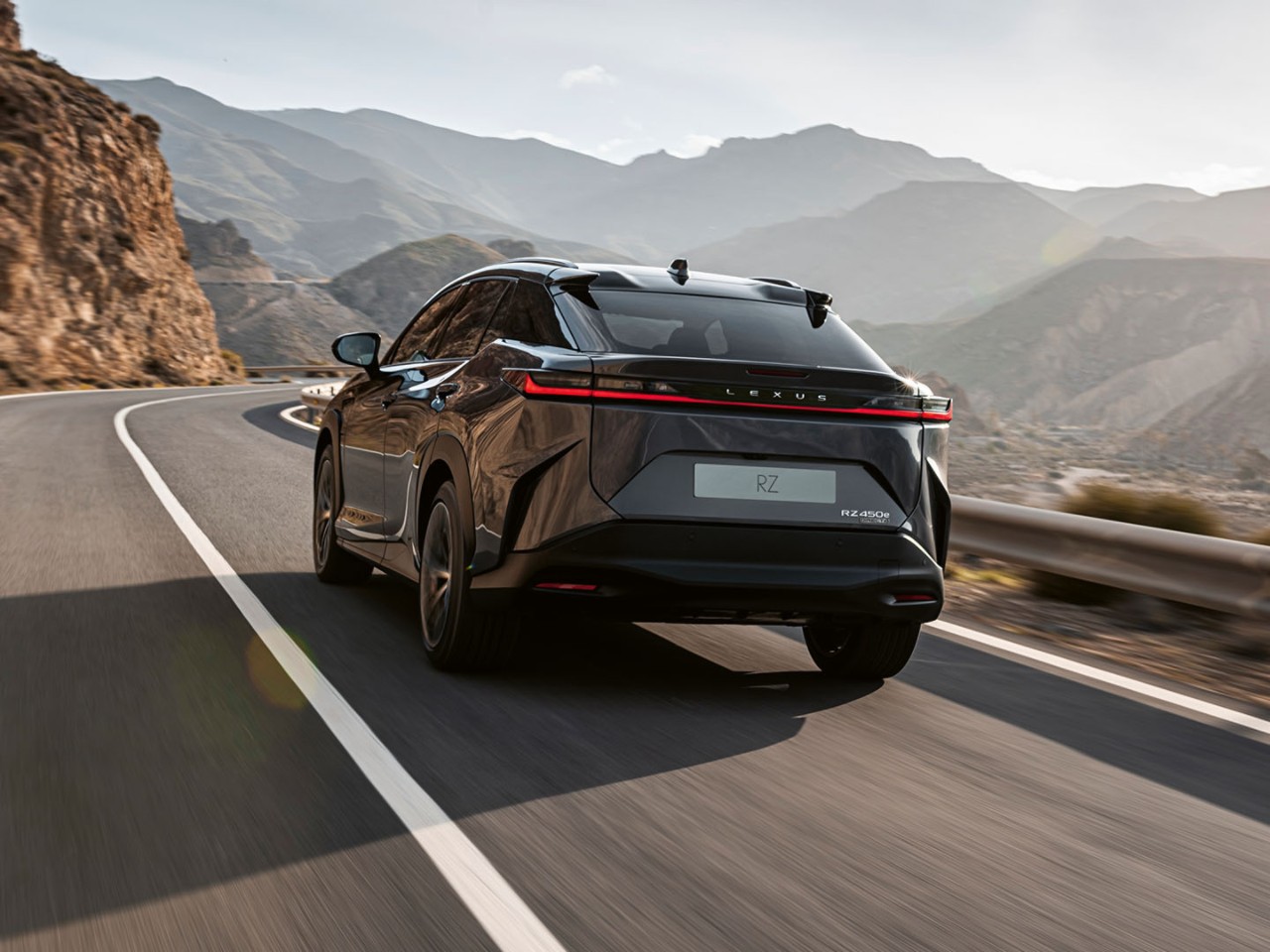 2022-lexus-rz-campaign-presales-exterior-ksp-2-powerful-and-balanced-5-4x3-1440x1080