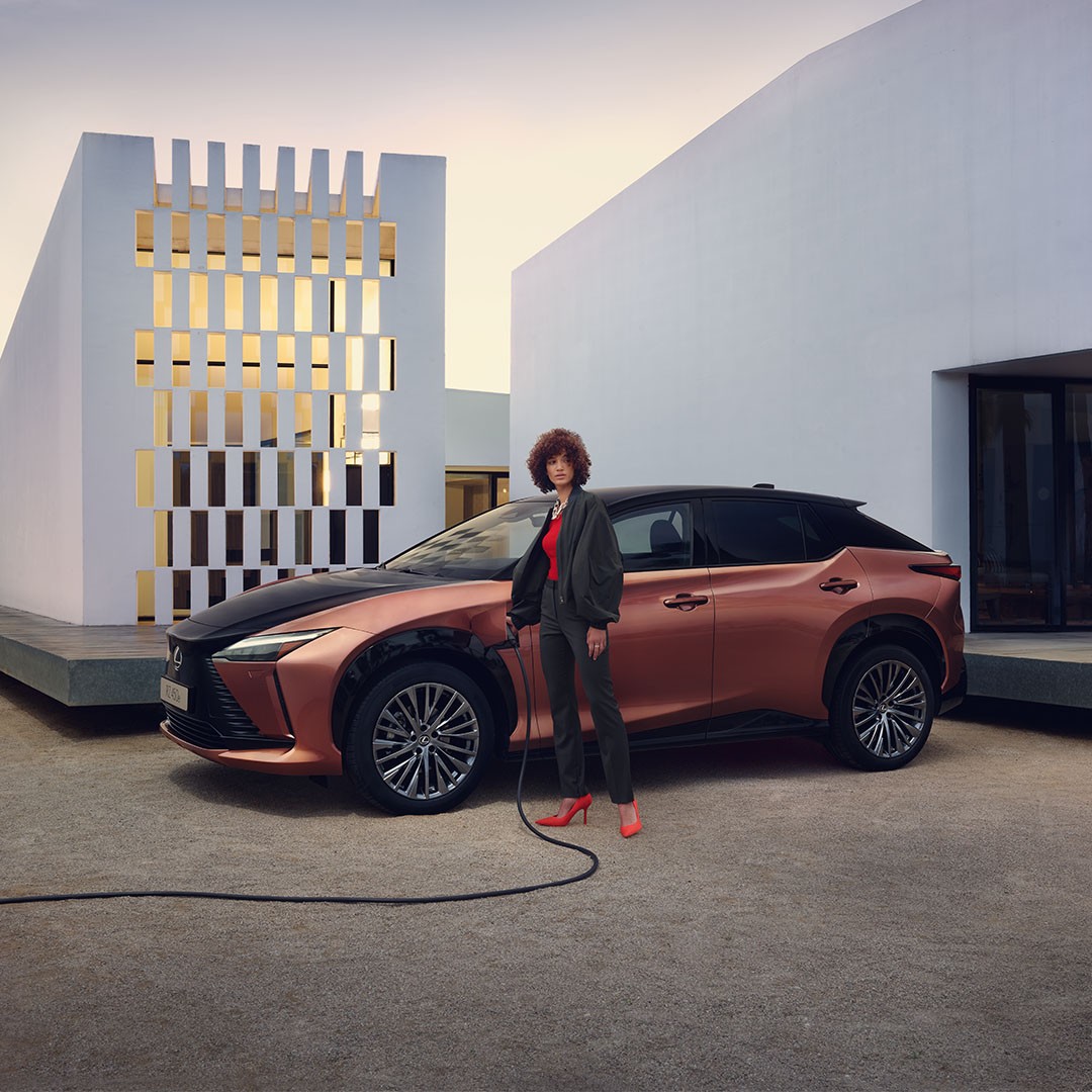 2022-lexus-rz-campaign-presales-lifestyle-1-1x1-1080x1080
