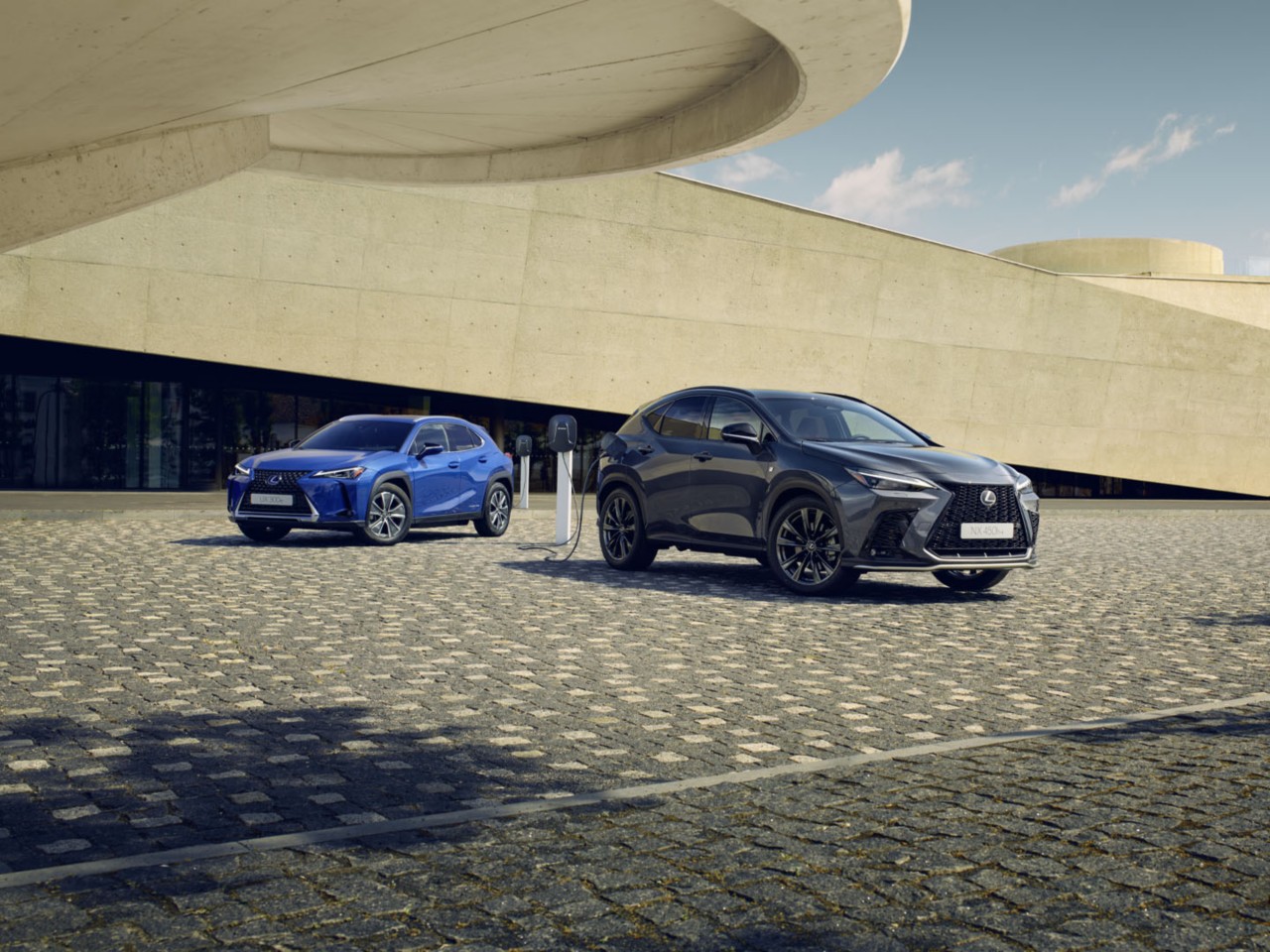 2022-dxp-lexus-plug-in-hybrid-pioneers-in-electrified-1440x1080